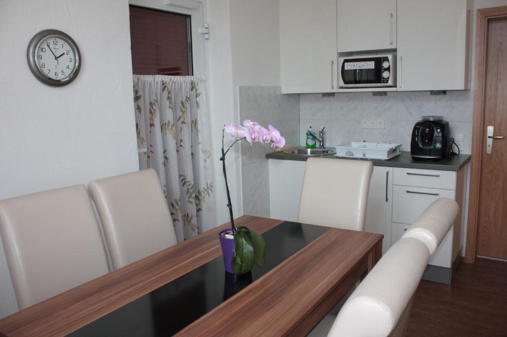Thai Tawan Rheinhausen Quarto foto
