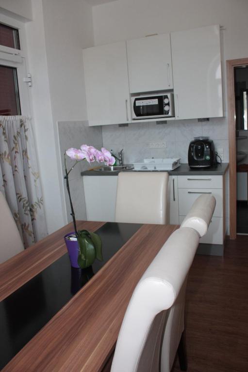 Thai Tawan Rheinhausen Quarto foto