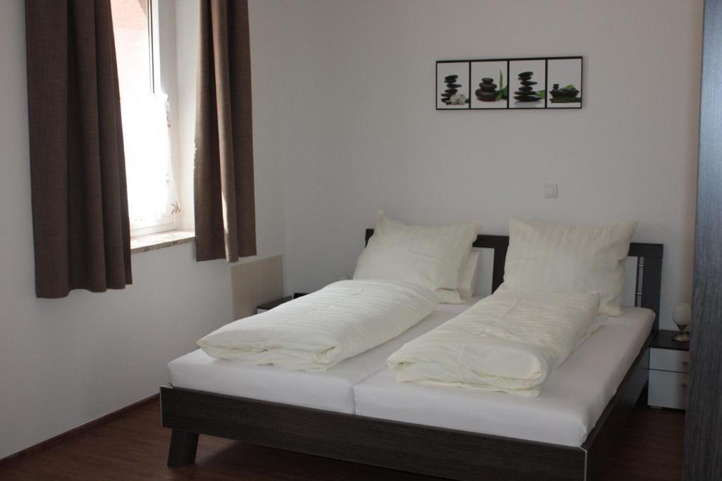 Thai Tawan Rheinhausen Quarto foto