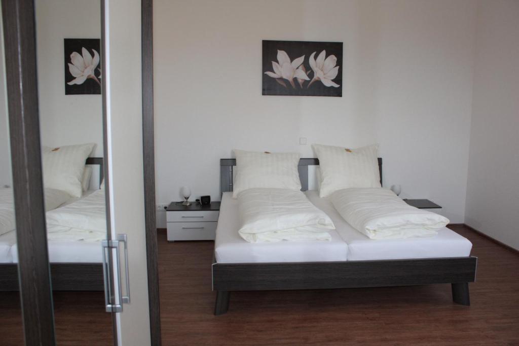 Thai Tawan Rheinhausen Quarto foto